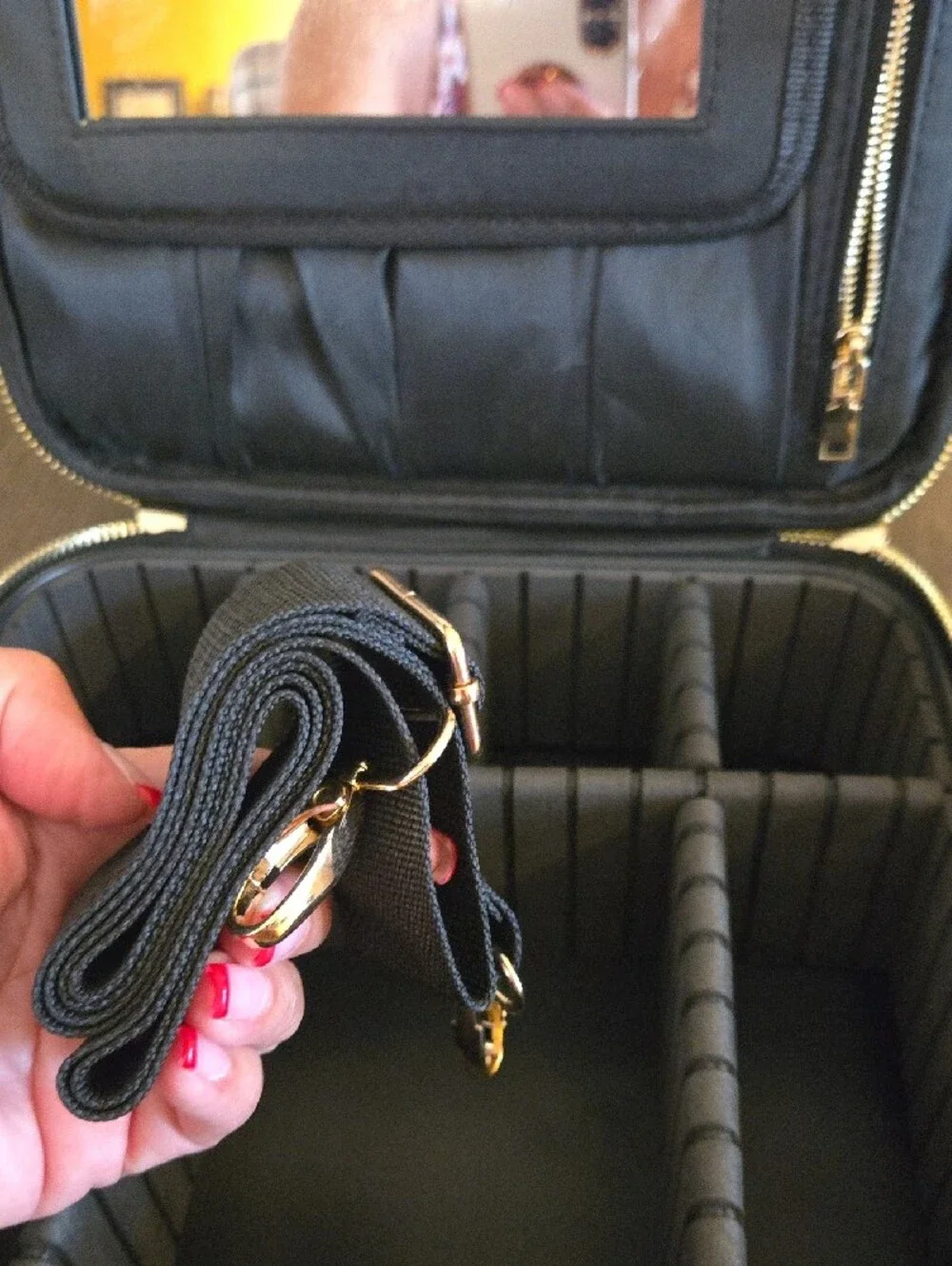 Women's Travel Make-Up Case with Gold Zippers and Mirror, NWOT
